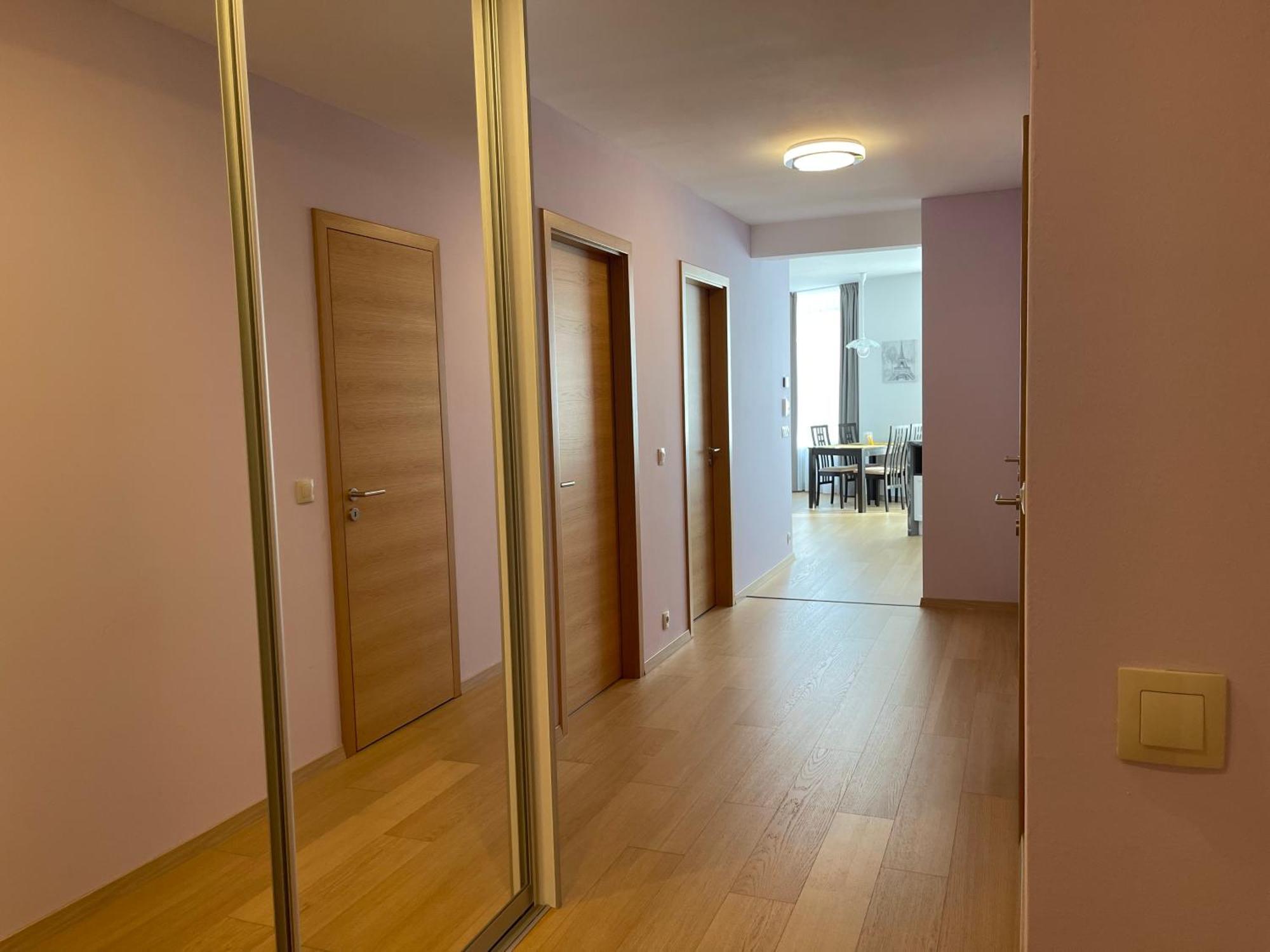Sag Panorama City Apartment 3 Rooms Free Parking Free Wifi Братислава Екстер'єр фото
