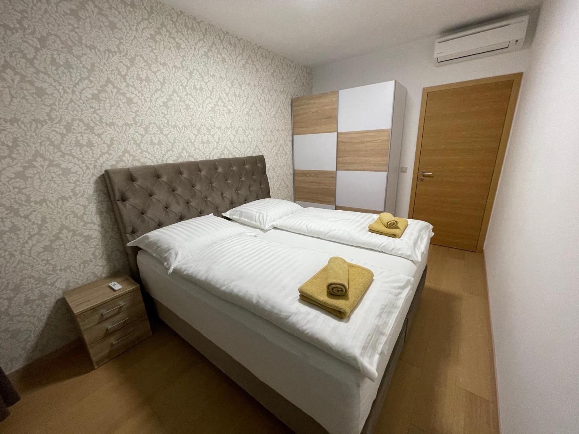 Sag Panorama City Apartment 3 Rooms Free Parking Free Wifi Братислава Екстер'єр фото